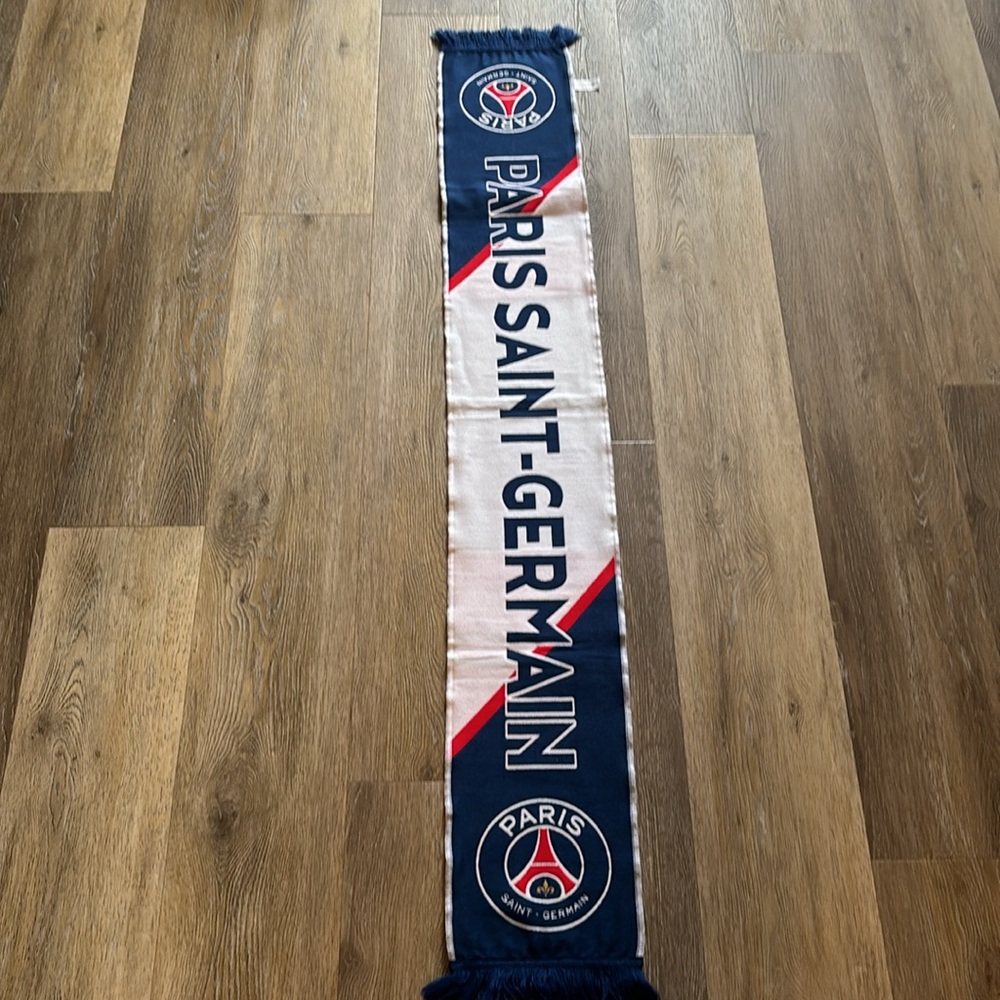 PSG Scarf - Picture 2 of 4